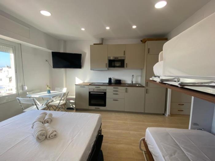 Loft En Pleno Centro De La Ciudad Apartment Alicante Bagian luar foto